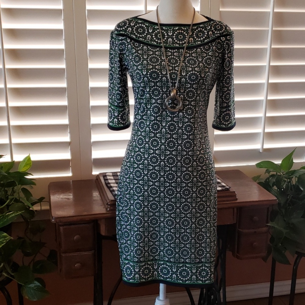 Max Studio 3/4 inch sleeve dress. Size M.